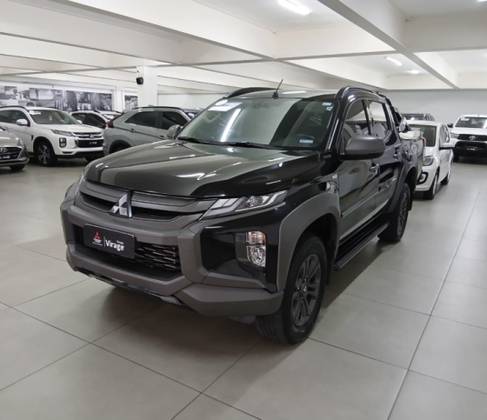 MITSUBISHI L200 TRITON 2.4 16V TURBO DIESEL SPORT OUTDOOR GLS CD 4P 4X4 AUTOMÁTICO